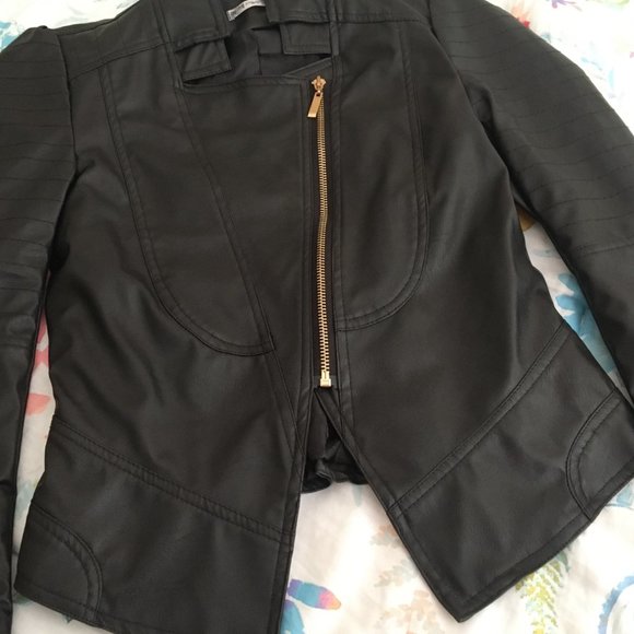 Women's Faux Leather Jacket By Qing Qing Fashion Asymmetrical Zip Closure - Picture 12 of 14